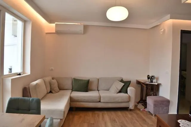 Apartment Eri Home Tirana